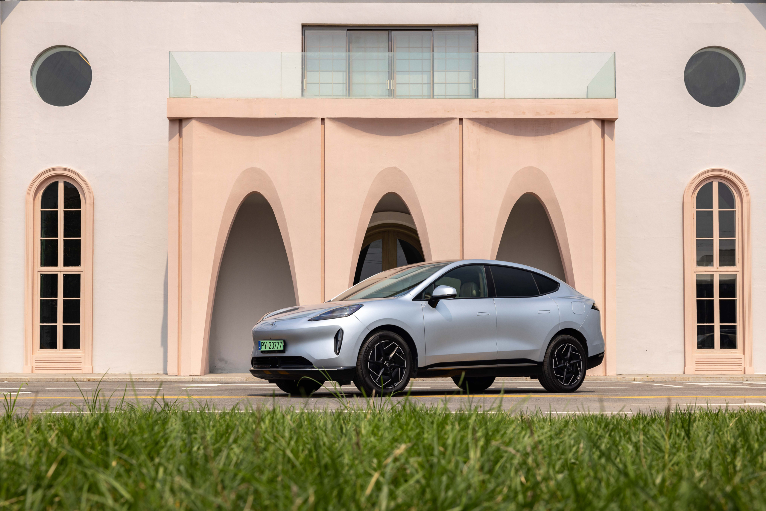 AION HT רכב חשמלי יוקרתי